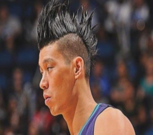 林書豪曬照：想念這發(fā)型可是也有點(diǎn)夸張！