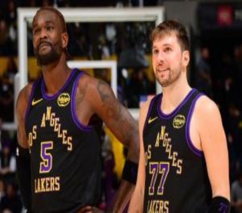 这篮板该算谁的东契奇40+三双就差一个板官方将点抢算给了艾顿