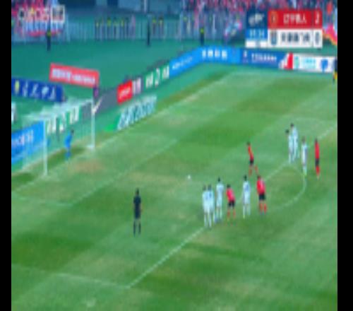 裁判看VAR后改判紅點！王獻鈞明顯拉拽對手邦本宜裕勺子點球破門