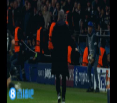 英媒：歐足聯(lián)計(jì)劃下賽季歐戰(zhàn)在邊線放備用球，避免球員與球童沖突