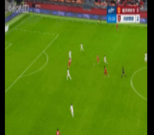 扳回1球！肯帕努帶球推進后轟世界波，銅梁龍12仍落后蓉城！