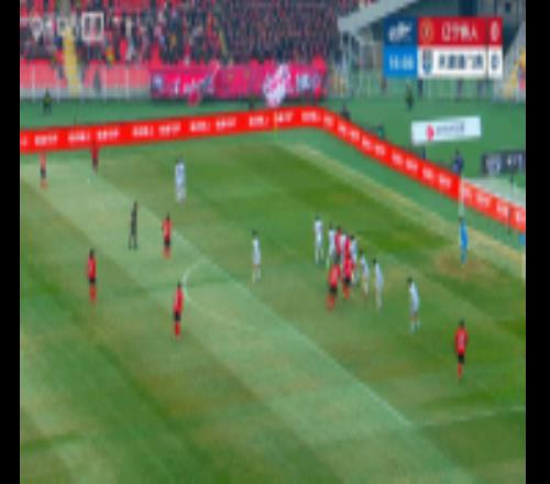 關鍵撲救！費利佩頭球攻門被齊雨熙撲出，遼寧鐵人抗議禁區(qū)內犯規(guī)