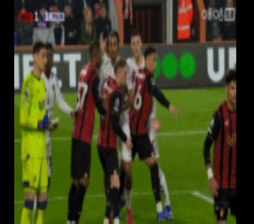 曼聯(lián)再次領(lǐng)先！B費(fèi)開(kāi)出角球，詹姆斯希爾烏龍