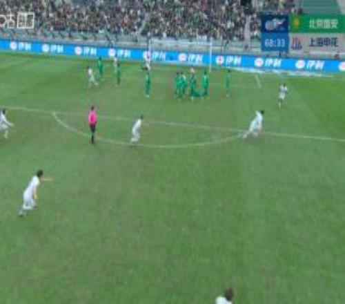這球漂亮！陳晉一任意球破門直掛死角，申花客場11扳平國安