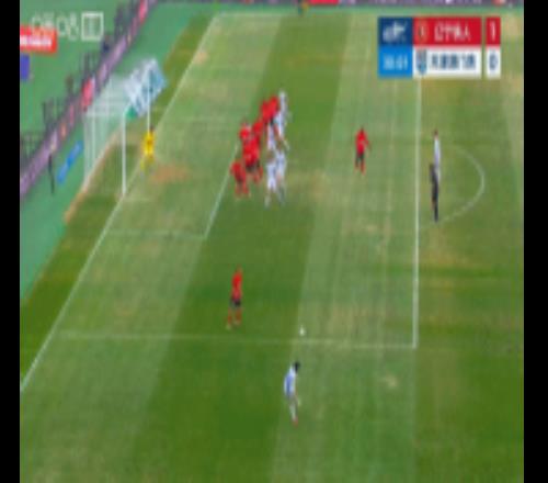 津門虎險扳平！王獻(xiàn)鈞混戰(zhàn)打門被韓镕澤撲出，謝蒂內(nèi)再打同樣被擋