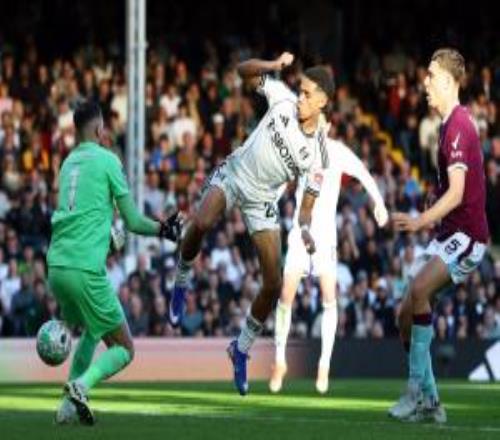 近三輪首勝！富勒姆31逆轉(zhuǎn)伯恩利威爾遜破門杜布拉夫卡失誤送禮