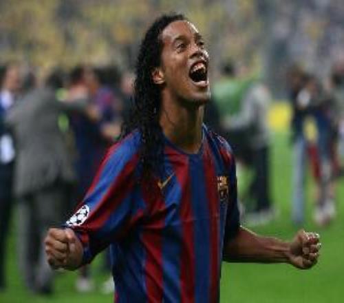 羅納爾迪尼奧迎46歲生日，巴薩官推曬昔日精彩集錦為其慶生