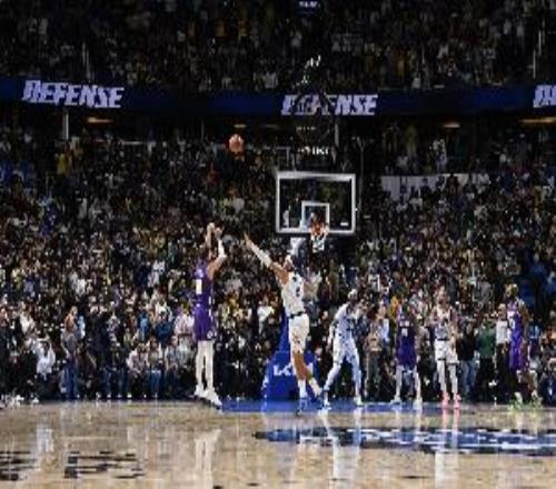 詹姆斯：雷迪克設(shè)計(jì)了很棒的戰(zhàn)術(shù)我們將之執(zhí)行到位&肯納德絕殺