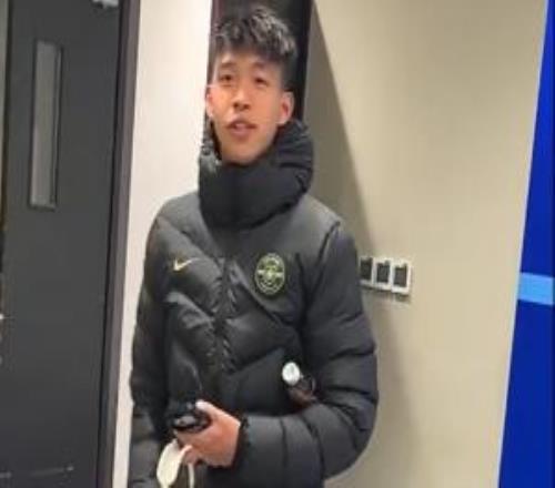 劉越評王鈺棟采訪爭議：不完全是他的問題，國外球員都有相應(yīng)培訓(xùn)