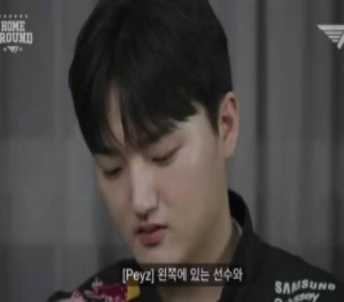 玩這么大peyz發布選手約定：和左邊的玩家玩Pepero游戲