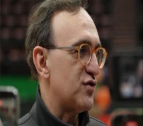 乌戈谈哈维：投手在某一场失常很正常我们依然信任他