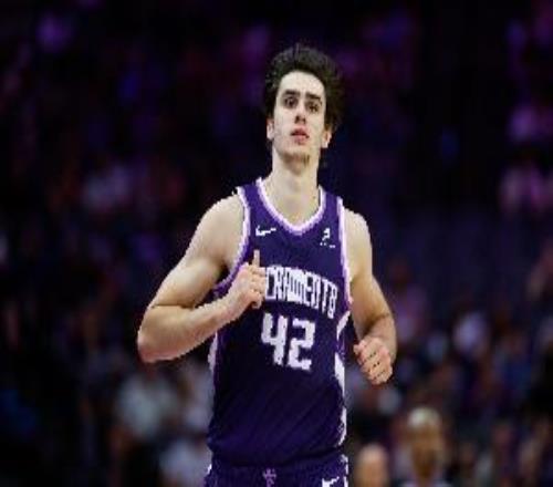 【菜鳥】籃網(wǎng)6名新秀皆正式輪換雷諾22分10板馬盧阿奇7分7板