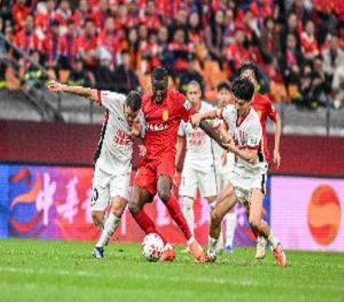 津媒：铜梁龙转会市场总投入100多万欧，却换来身价数倍的即战力