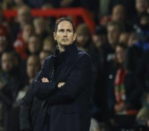 巴特：如果蘭帕德現(xiàn)在再回切爾西，加上能夠買人，我相信他會成功