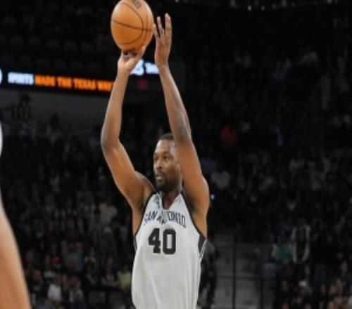 哈里森巴恩斯：我们很少盯着战绩看更多是复盘输掉的比赛