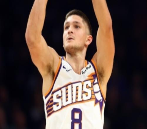 替補(bǔ)火力！格雷森阿倫19投8中&三分12中5得到21分5板3助1斷