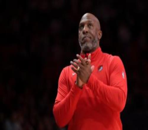 比盧普斯社媒“詐尸”！網(wǎng)友紛紛調(diào)侃：他們把你放啦你自由啦