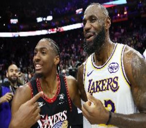 马克西：和詹姆斯训练时他总是比我早到只要上场比赛就想打爆他