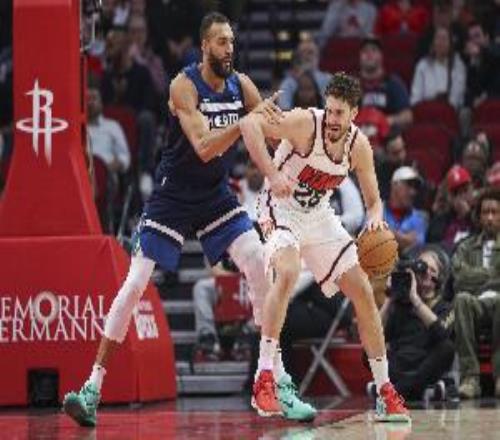 排名上不去了火箭和湖人掘金交手都是劣势和狼最后一场很关键