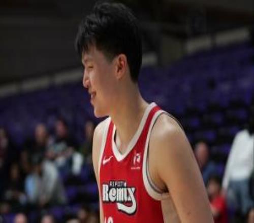 各種意義上的完美！楊瀚森9中9砍20分8板5助1斷1帽獻(xiàn)炸裂隔扣