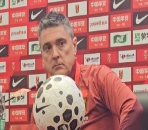 戰(zhàn)平泰國(guó)！安東尼奧：我對(duì)下半場(chǎng)非常滿意，能看到壓制對(duì)方的局面