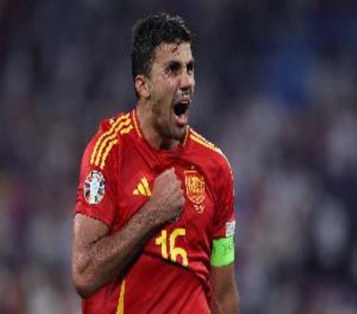 羅德里談世界杯：我們把每場比賽當決賽，西班牙是爭冠隊伍之一