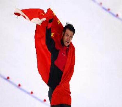 冬奧冠軍跨界踢足球！官方：寧忠?guī)r確認(rèn)加盟“東北超”哈爾濱隊(duì)