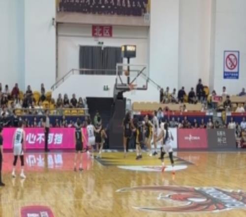 今晚广东篮球被诅咒广东男篮遭北京绝杀广东女篮也被江苏绝杀