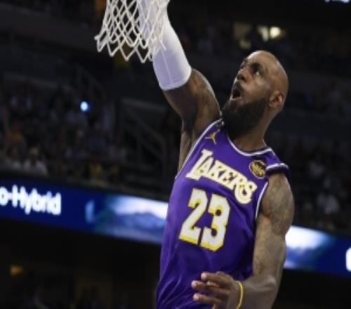 Skip：詹姆斯仍在依靠身體這賽季完全靠轉換進攻和突破碾壓打球