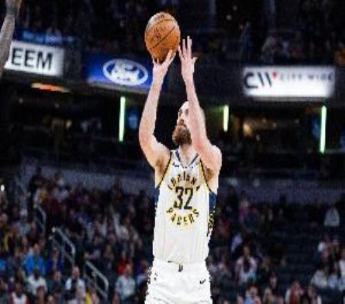 赫夫本賽季罰球命中率高達(dá)81.9%絕殺時(shí)刻兩罰不中自殺