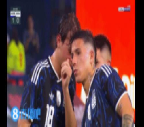 完美弧線！帕斯遠(yuǎn)距離任意球直接破門(mén)，斬獲國(guó)家隊(duì)首球