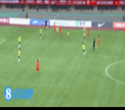 18歲魏祥鑫替補(bǔ)登場(chǎng)，連過(guò)兩人小角度射門打偏