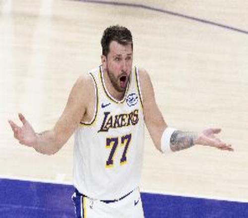 Skip：裁判都煩透了東契奇但聯盟要求照顧他畢竟他是最大搖錢樹