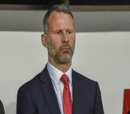 吉格斯：有15年左右很怕弗爵，他直到我三十八九歲才對我溫和起來