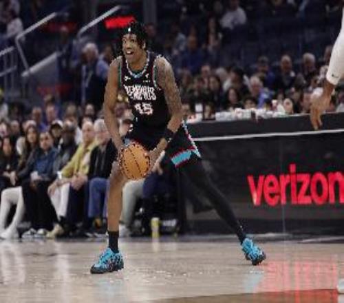 中線壓哨三分太帥！GG杰克遜首節(jié)5中4&三分3中2拿到10分