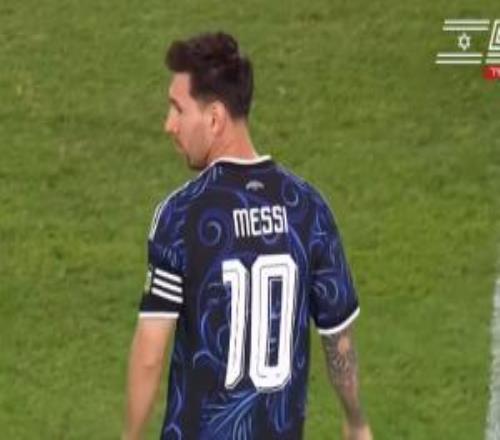 踢半場(chǎng)！梅西中場(chǎng)休息后被換上場(chǎng)，德保羅、馬斯坦托諾一同出場(chǎng)