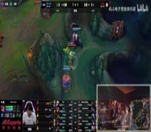 BLG決賽第四局前期陷入大劣勢，Daney教練在后臺已經(jīng)準(zhǔn)備決勝局BP