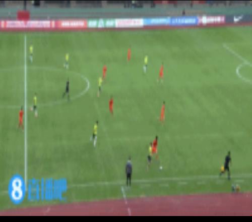 U19國足漏人送對手單刀機(jī)會(huì)，最終打門被依合散撲出