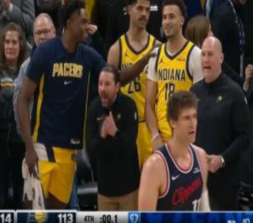 明著擺！步行者0.1秒造成犯規(guī)！兩罰不中穩(wěn)穩(wěn)輸?shù)舯荣悾? />
<div   id=