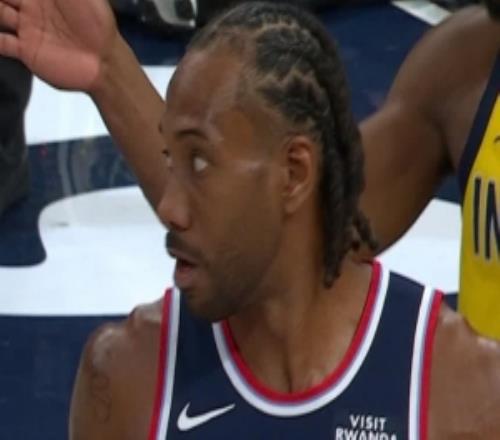 小卡生涯包括季后賽第12次在末節(jié)或加時(shí)賽最后5秒投中制勝球