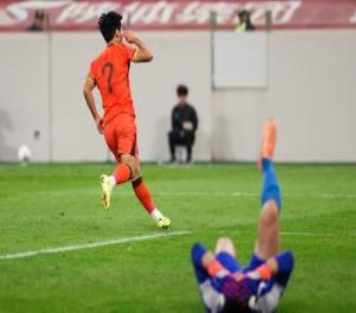 U23國足1射正11朝鮮兩連平向余望點射+連場破門+傷退李新翔造點