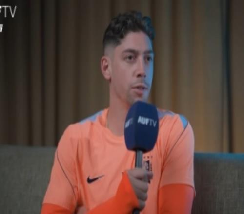 和阿勞霍分別擔(dān)任皇薩隊(duì)長(zhǎng)，巴爾韋德：我們?yōu)楹芏嗪⒆訕?shù)立了榜樣