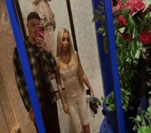 太陽(yáng)報(bào)：帕爾默女友向上帝祈禱他們兩人都能去今年的世界杯