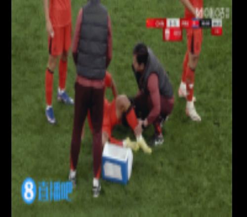向余望替補(bǔ)登場(chǎng)點(diǎn)射扳平，最后時(shí)刻傷退U23國(guó)足被迫10人迎戰(zhàn)