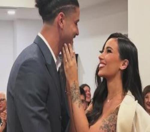 恭喜國安28歲外援拉莫斯與妻子完婚甜蜜擁吻，寶寶剛滿6個月