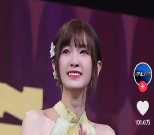 電競圈的世一翻！LPL官方發布BLG奪冠后夏安的翻譯片段點贊數破百萬