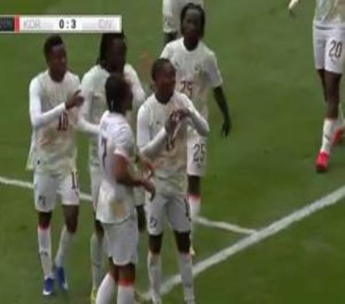 韓國03落后科特迪瓦！楊賢俊解圍往自家門前頂，戈多笑納大禮