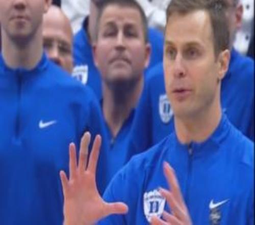 糟糕的臨場導(dǎo)致被絕殺！名記怒批杜克主帥：他竟指揮球隊推進(jìn)前場