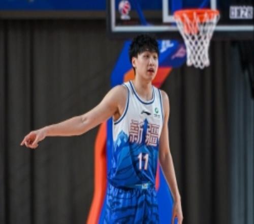 今天拔得可以！齐麟13中9&三分8中4空砍全场最高22分