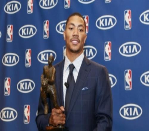 阿里納斯：羅斯進(jìn)不了名人堂若文班今年MVP馬上退役他也進(jìn)不了